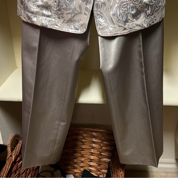 NWT JON Silver and taupe brocade jacket and pants set - Picture 5 of 11